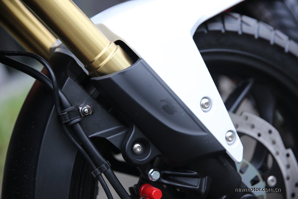 大阳天昴200拉力车加装射灯,大阳天昴200拉力车评测视频