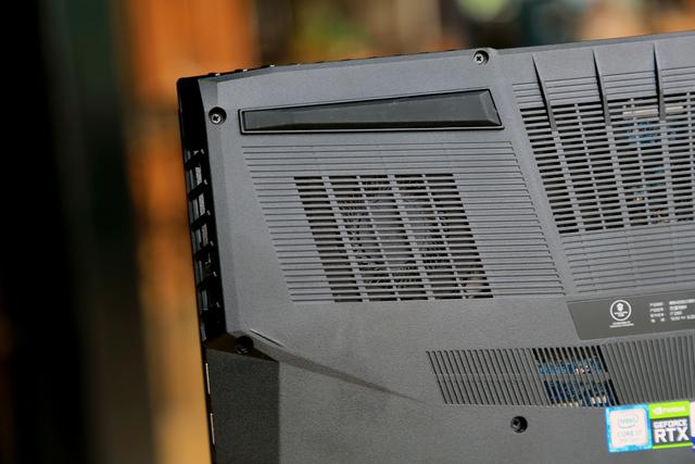 把台式机配件装在笔记本中的体验，火影巴雷特B9上手