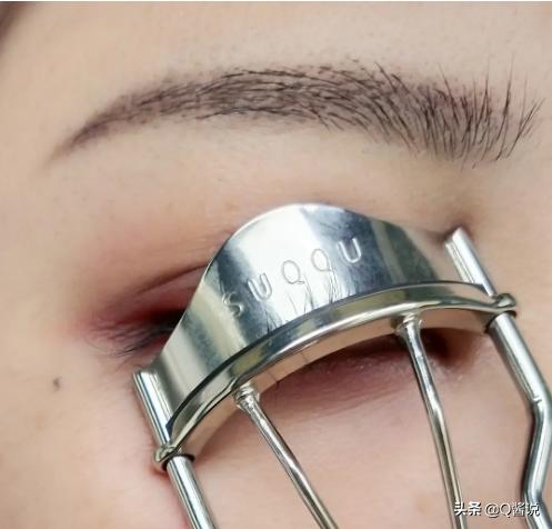电动睫毛夹太阳花睫毛,如何把睫毛夹成太阳花睫毛