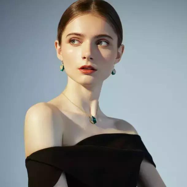 奈雪开业送惊喜！muji、优衣库众大牌低价狂欢！国潮大秀华丽来袭