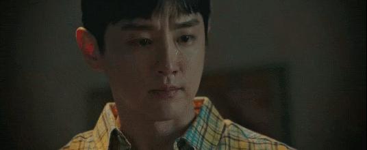 豆瓣高达8.8评分 (豆瓣评分9.0却不敢再看第二遍)