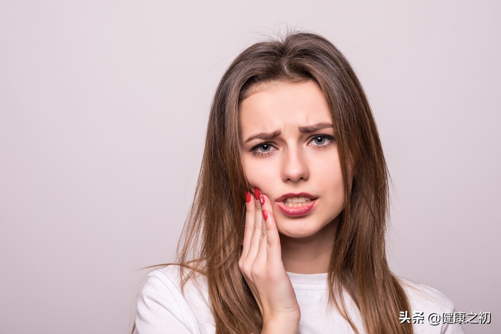 吸哮喘药造成口腔溃疡该停药吗,哮喘口腔溃疡
