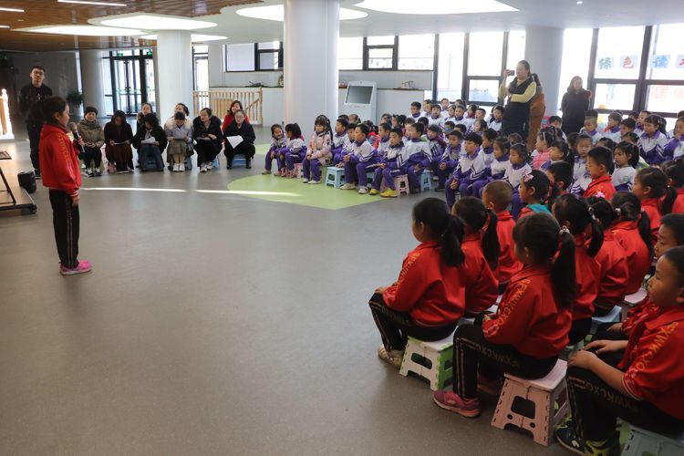 小小少年郎，来把“忠”字讲——太师三附小万科城校区