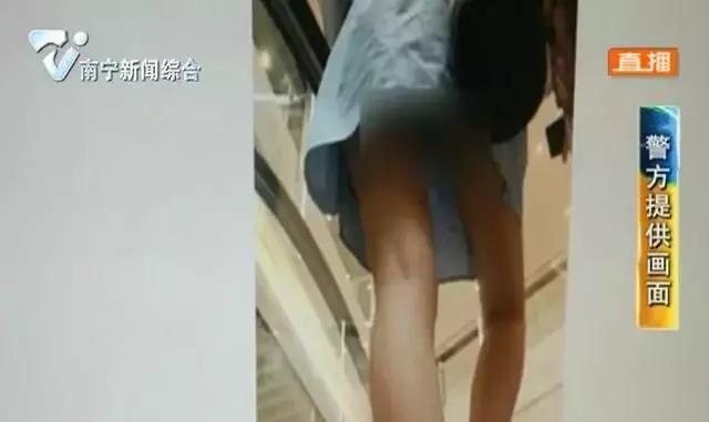 优衣库*拍偷**：“我在同学群里，看到了我的裸照”