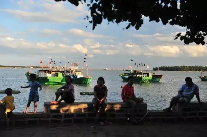 距海南20km有片处女地，比台湾风情比三亚便宜，路过都错过了