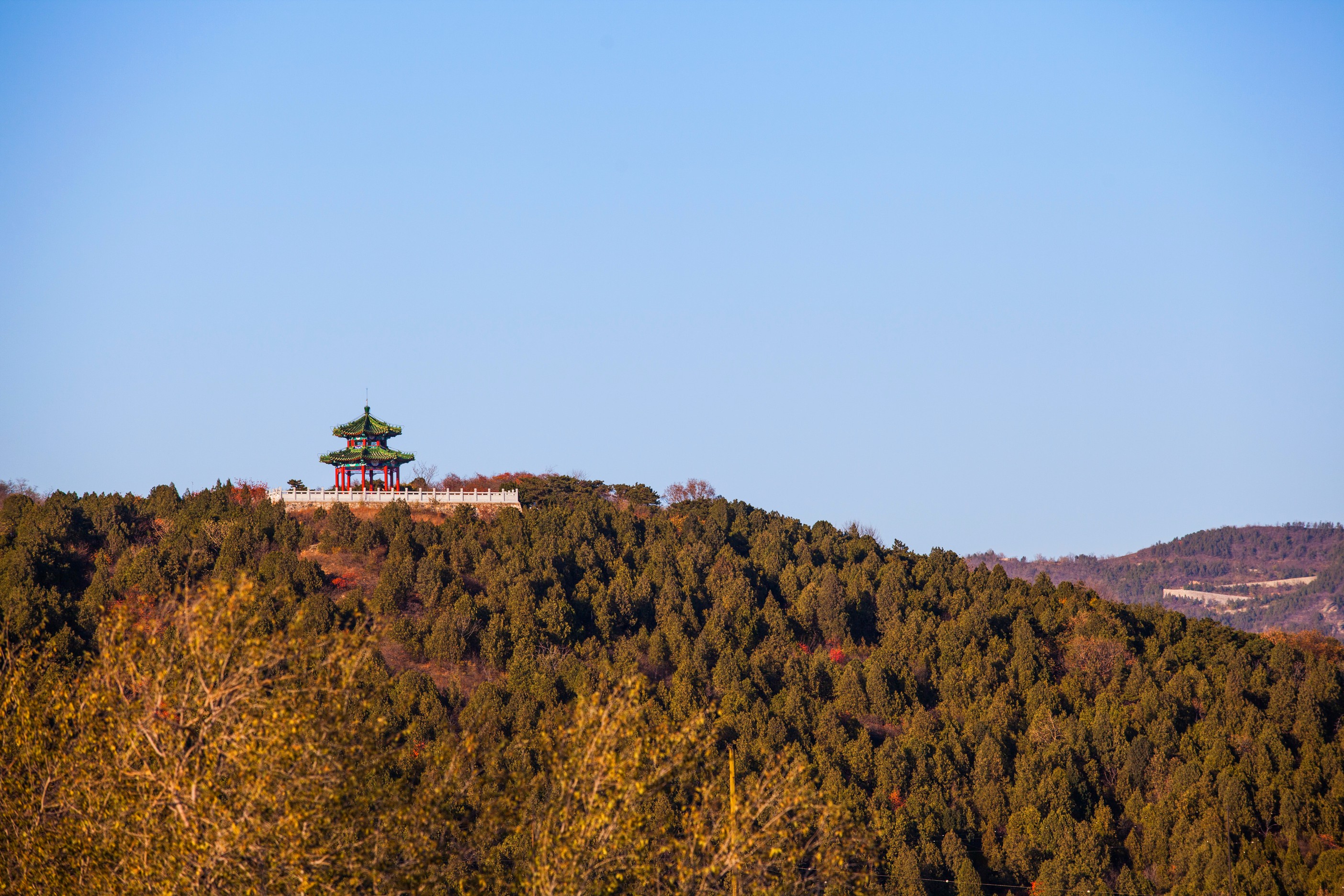 北京西山国家森林公园满满的禅意,深秋的北京西山国家森林公园