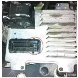 英朗gt点火后车辆震动几秒熄火,英朗熄火后风机自动启动什么原因