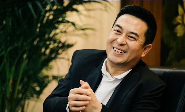 陈道明说他条件不好，前妻说他是凤凰男，张嘉译到底是个怎样的人