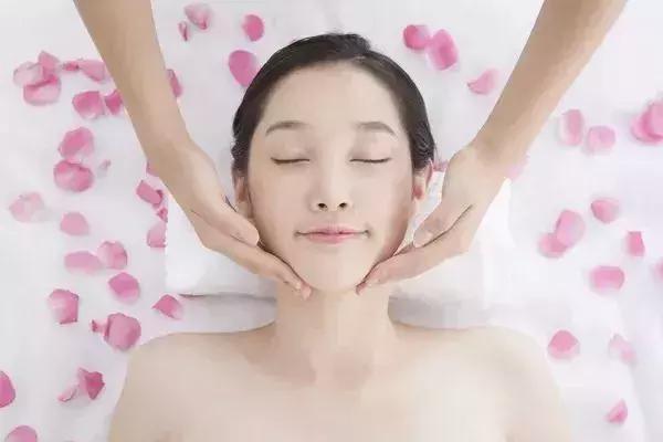 为什么一到换季就爱长痘,为什么一到换季皮肤就长痒痘