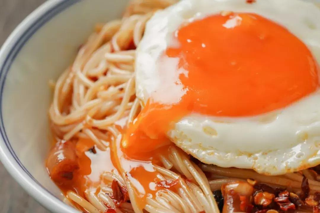 什么东西炒腊肠拌饭好吃,无敌下饭的腊肠酱