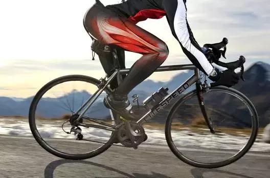 跑步膝盖髂胫束疼痛怎么治疗,跑者最怕的疾病