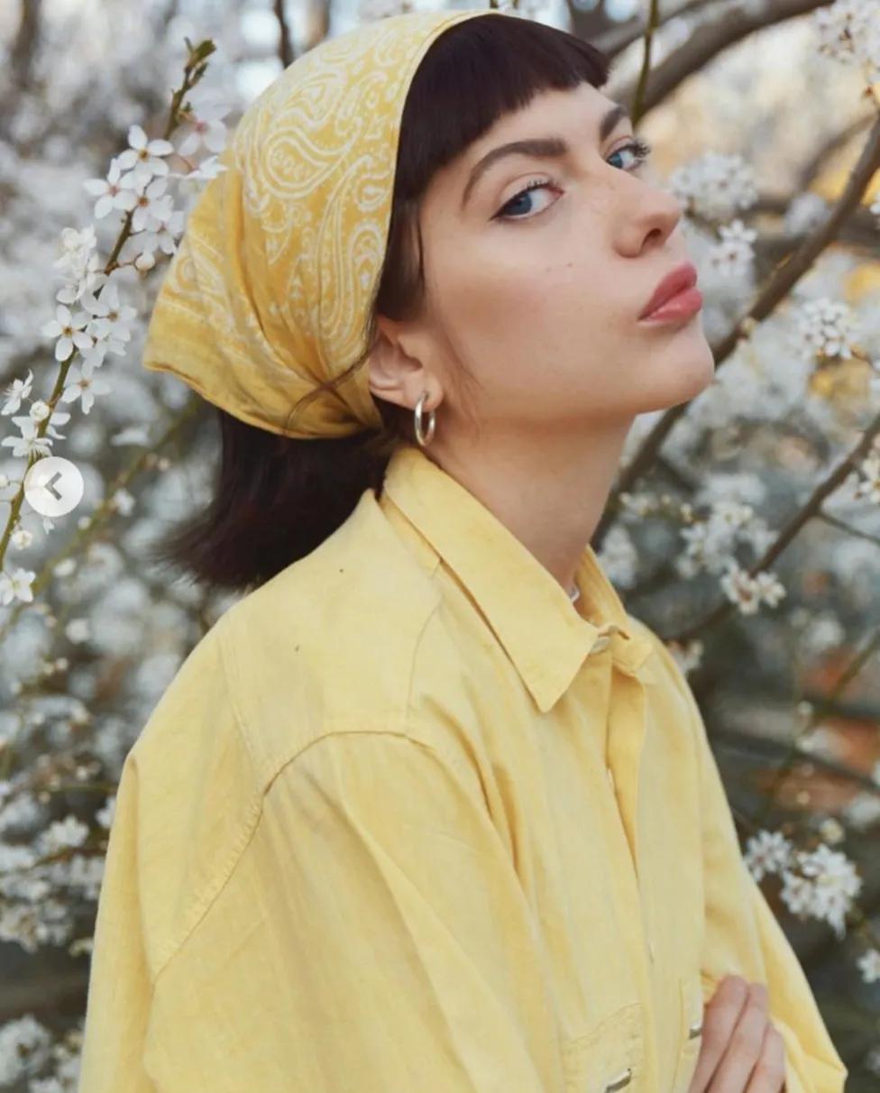 丝巾的100种系法,90x90方形丝巾的系法慢动作视频