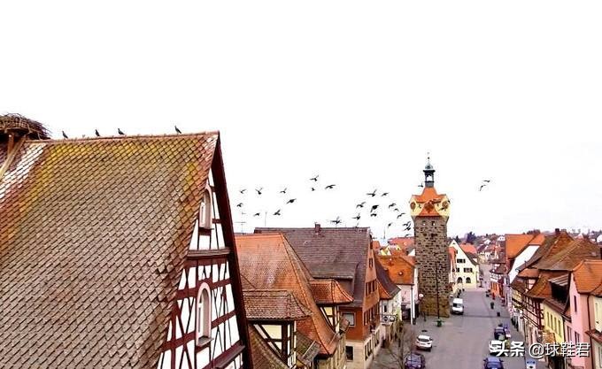 阿迪达斯与彪马之争,阿迪达斯与彪马的爱恨情仇