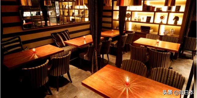 在日本的夜晚,在日本的晚餐