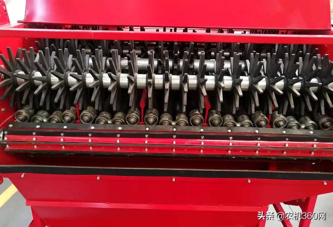 2020款东方红收割玉米机图片大全,东方红新款玉米机