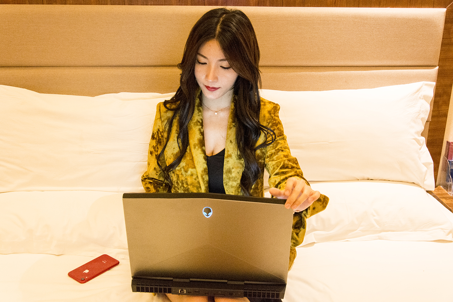 万元笔记本真的强？外星人15R4是否值得你充值信仰