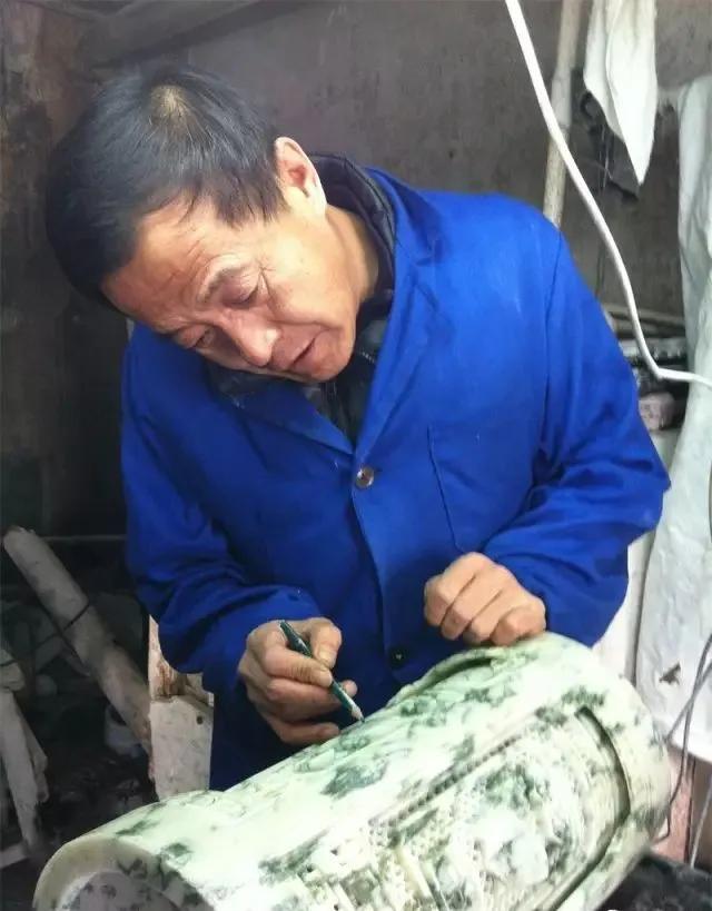 玉雕名师闽杰用心传承玉雕工艺,岫岩玉雕艺术