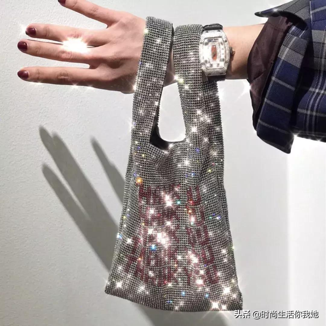 女生包包应该怎么选,新年红包包多少钱合适