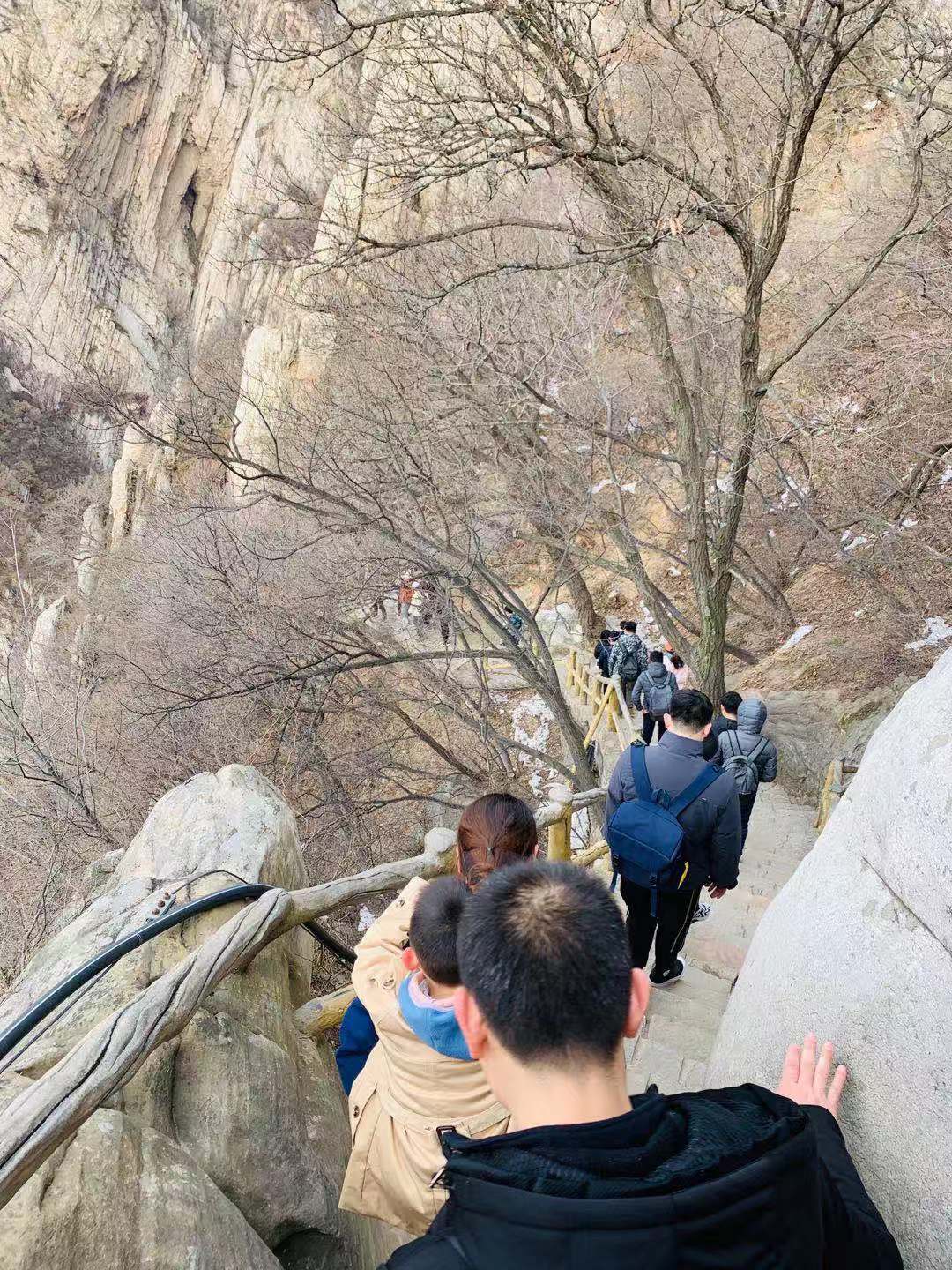 郑州少林寺一天纯玩旅游团,郑州驴友张三疯龙门大峡谷