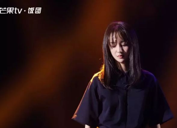 发际线秃有没有好的方法,发际线秃了一块怎么弄齐刘海