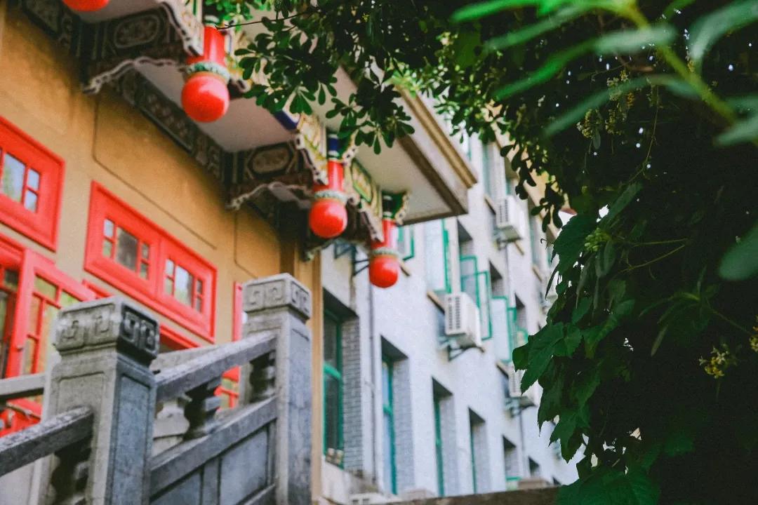 “高光”下的南京十三中换帅