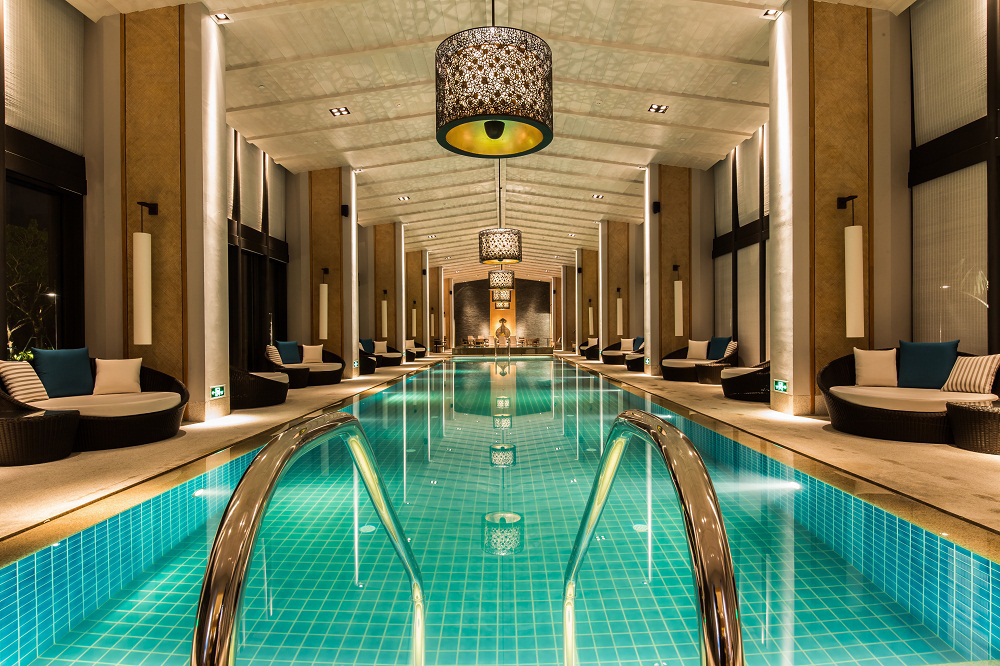 三亚哪个酒店带泳池最好,没有泳池算五星级酒店吗