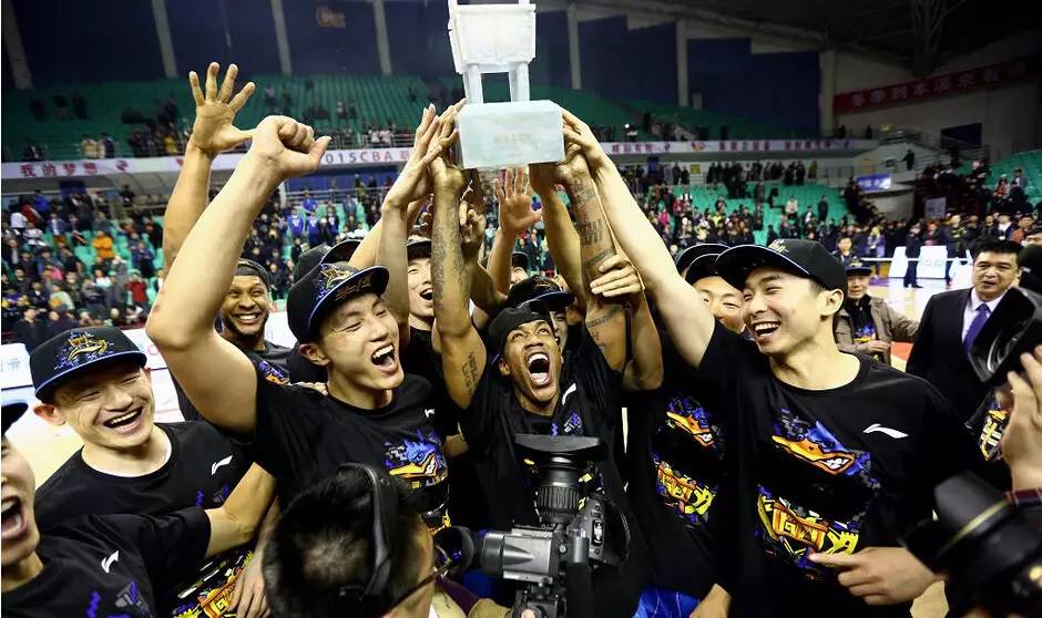 cba广东队和辽宁队哪个实力更强,cba五大最强球员