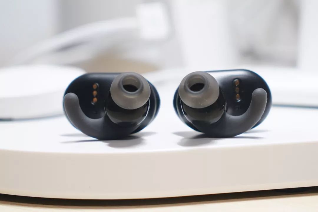 真无线头戴式耳机,骷髅头真无线耳机