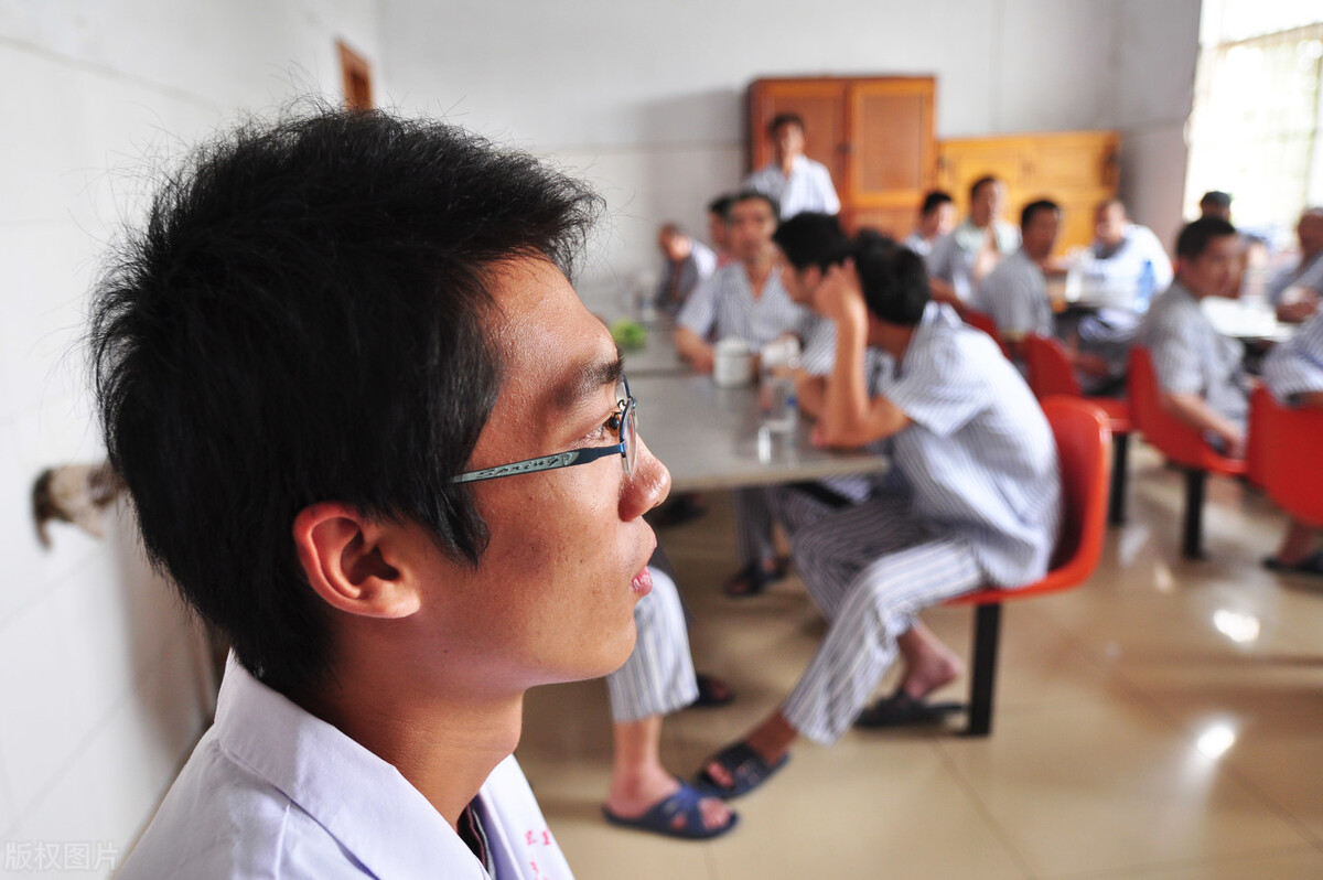 为什么吃了精神类药物感觉会很困,为什么吃了精神类药物会难受