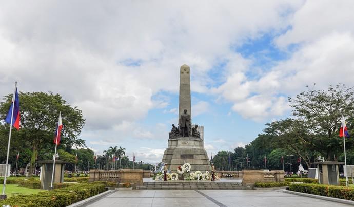 普通人不跟团去贵州玩要多少钱,去国外旅游不跟团可以吗