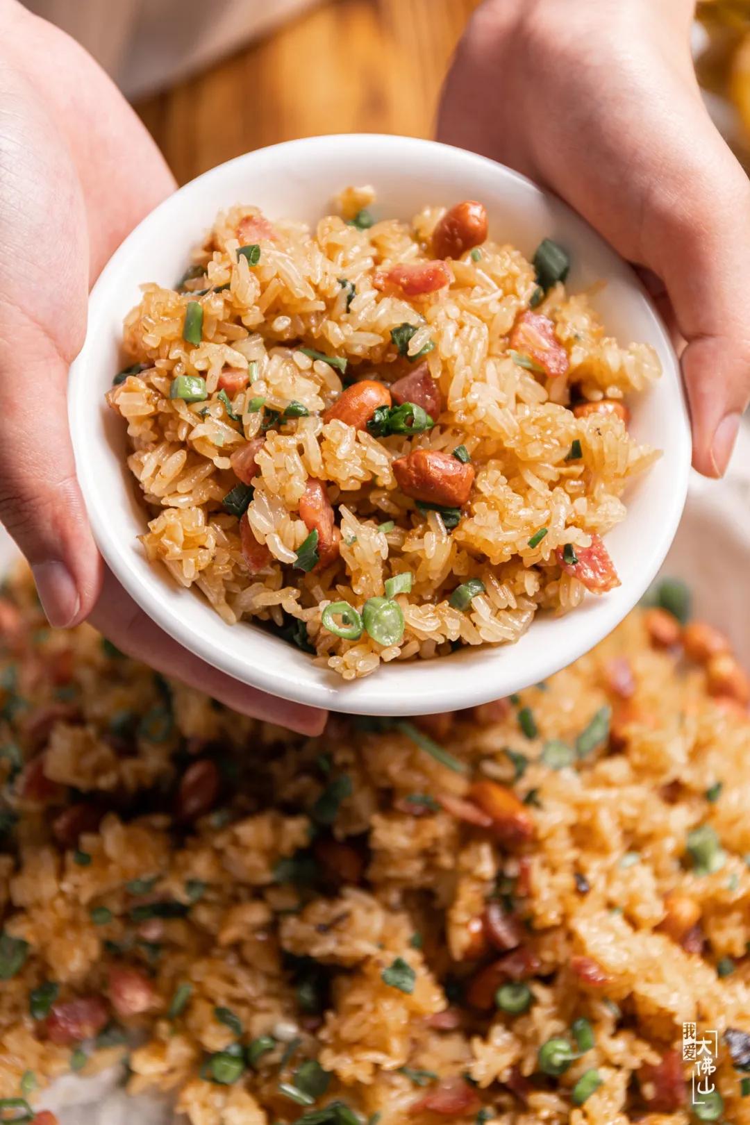 爆汁生炸乳鸽团购,月售肉鸽近7000只