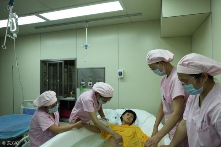 水中分娩的好处和坏处,为什么那么多产妇选择剖腹产