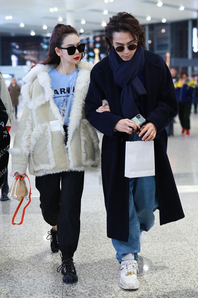 戚薇的穿搭接地气,戚薇和韩国老公