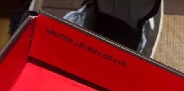 nike鞋盒有黑红色吗,nike鞋盒有洞的是什么款