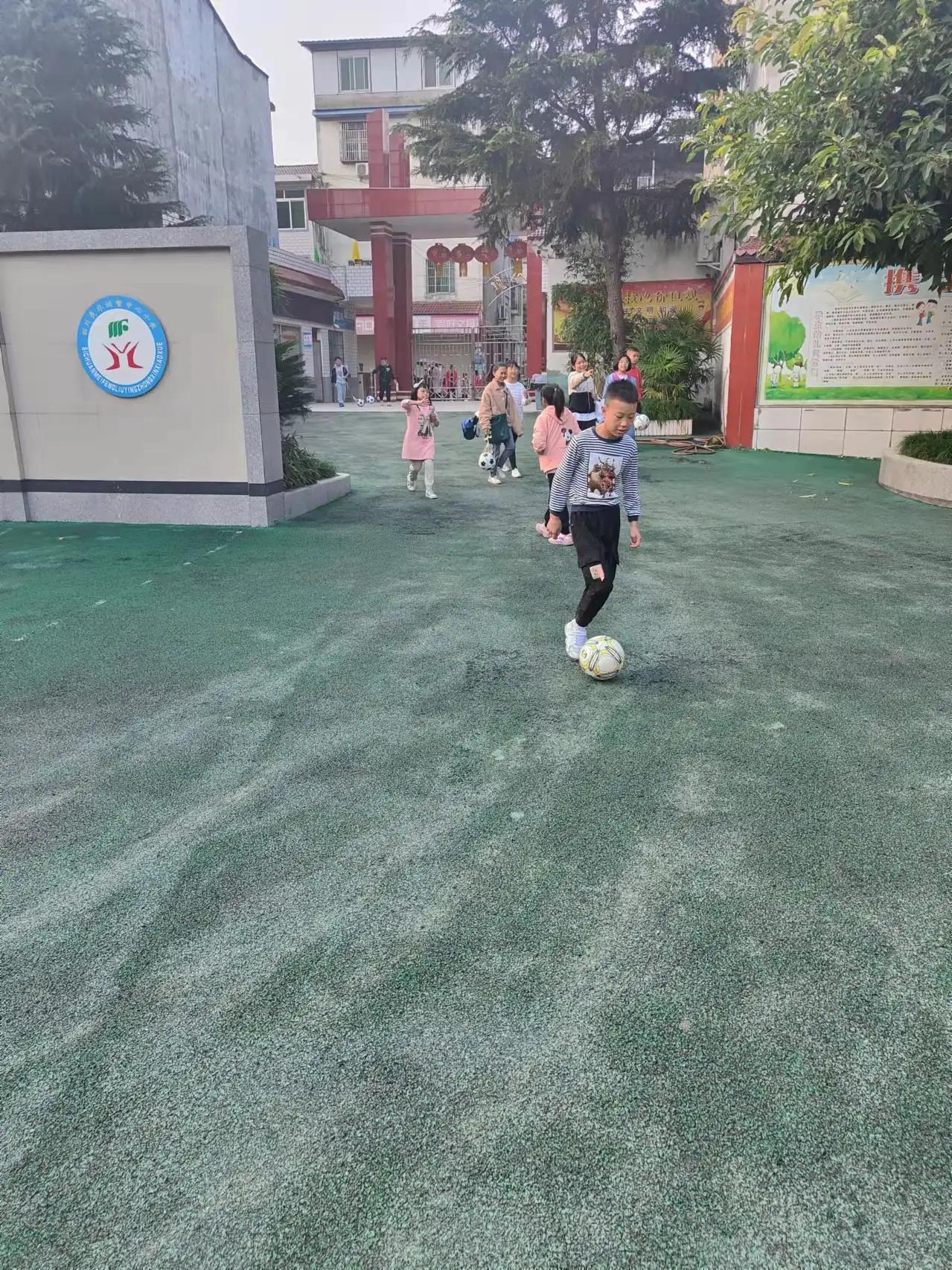 足球点亮生活,足球点亮生活的名言名句