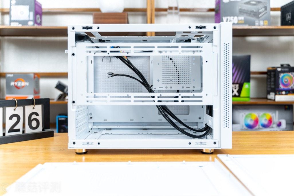 先马趣造白色装机方案,先马趣造im白色机箱