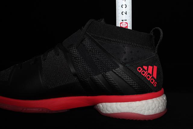 阿迪达斯WuchtboostP8.1球鞋测评