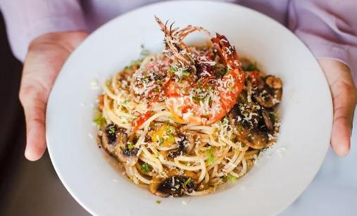 在国内怎么使用美元,如何用1美元变成100美元