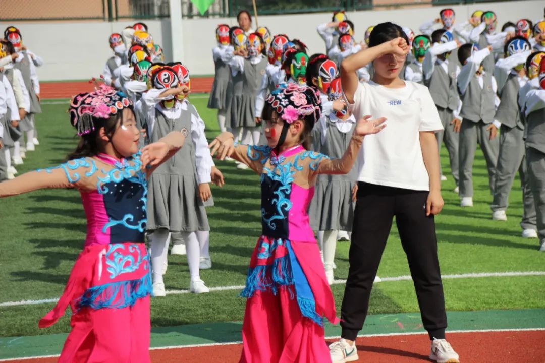 庆祝建党百年大型排舞展演西安,建党100周年校园啦啦操比赛