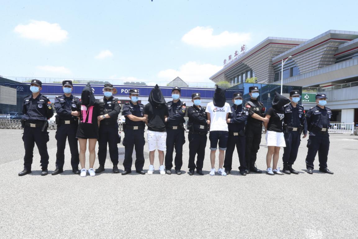 冒充熟人诈骗新加坡案件,抓获冒充民警诈骗嫌疑人