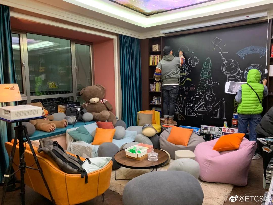 小卧室也能有小书房,不足7平米卧室书房设计