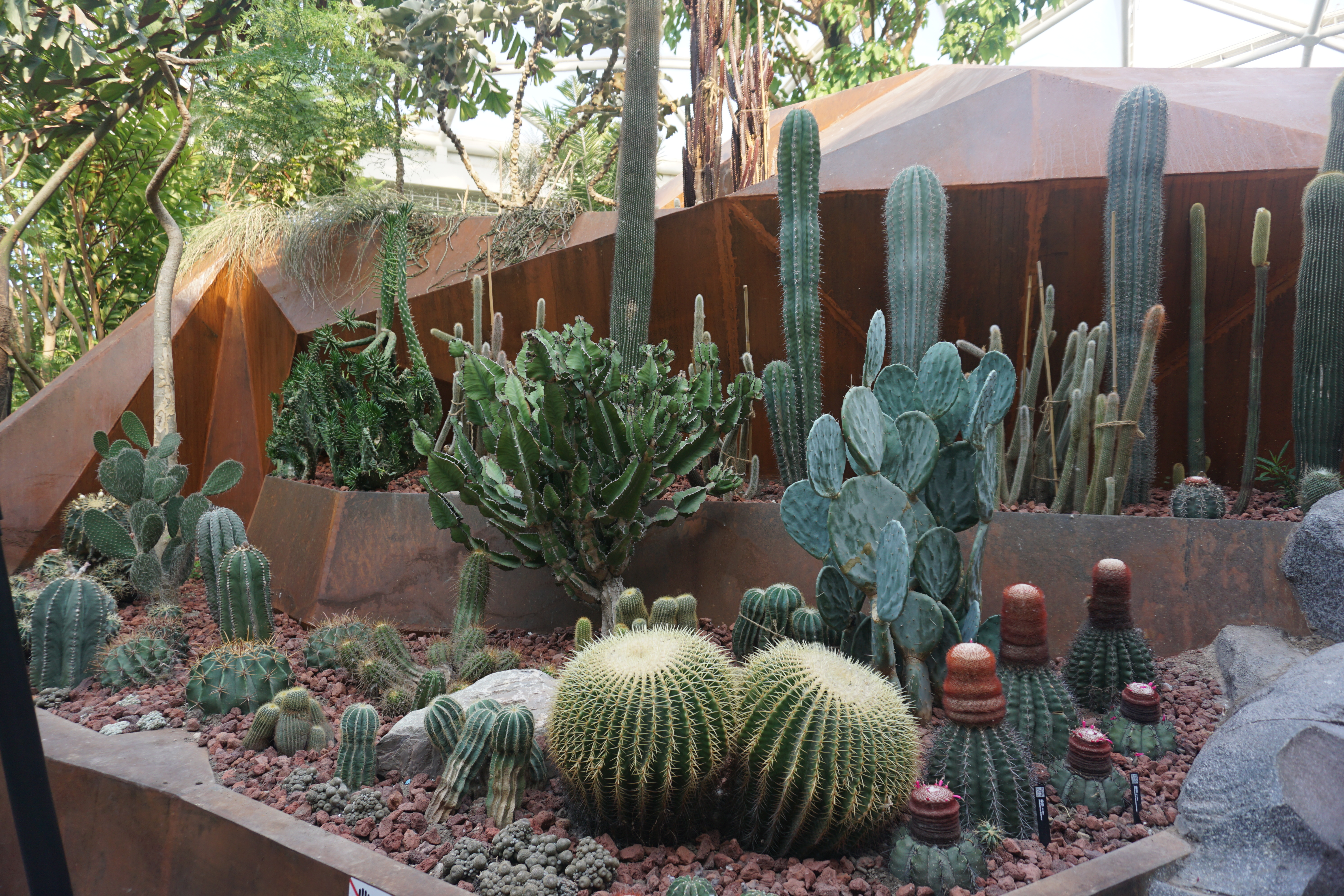 长城脚下的村庄的图片,长城脚下的美景