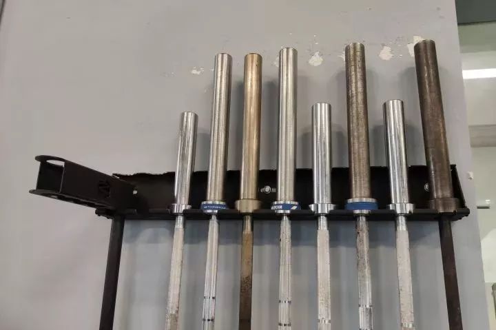 国内健身教练培训机,设备最全健身房