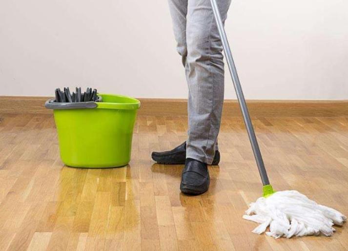 冬天天气干燥加湿器使用啥水,冬天屋里干燥有必要买个加湿器吗