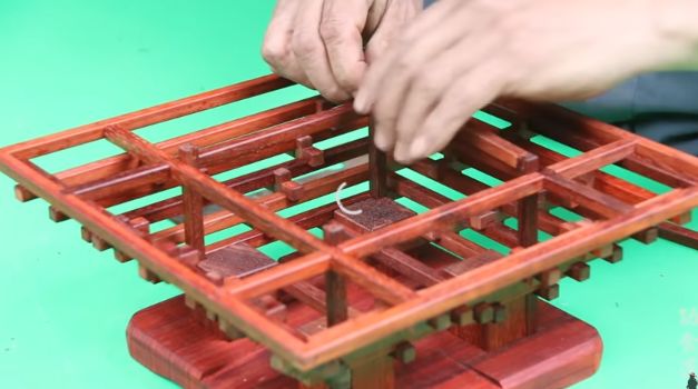 中国大爷手造神器被夸“鲁班再世”，外媒见识不一样的中国功夫