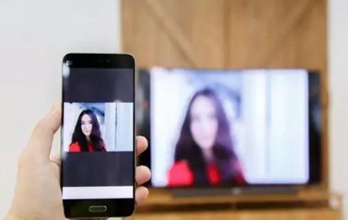 手机怎么才能无线投屏,手机无线投屏怎么不能自动投屏