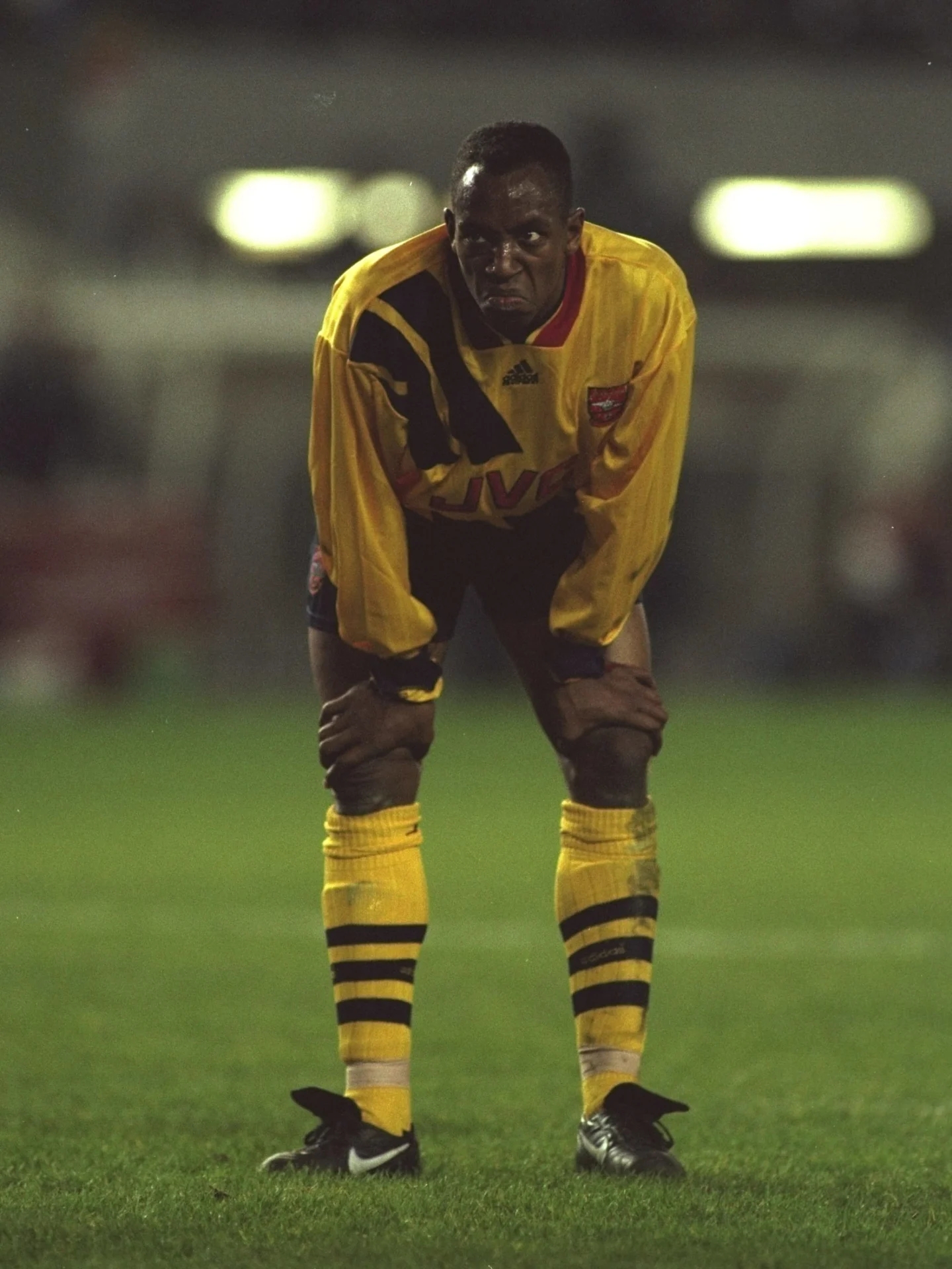 阿森纳哪个赛季球衣好看,阿森纳历史上的球衣品牌