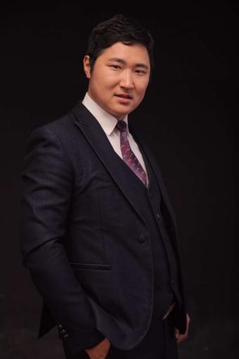 马云艺术品千亿投资背后的强大智囊团大揭秘