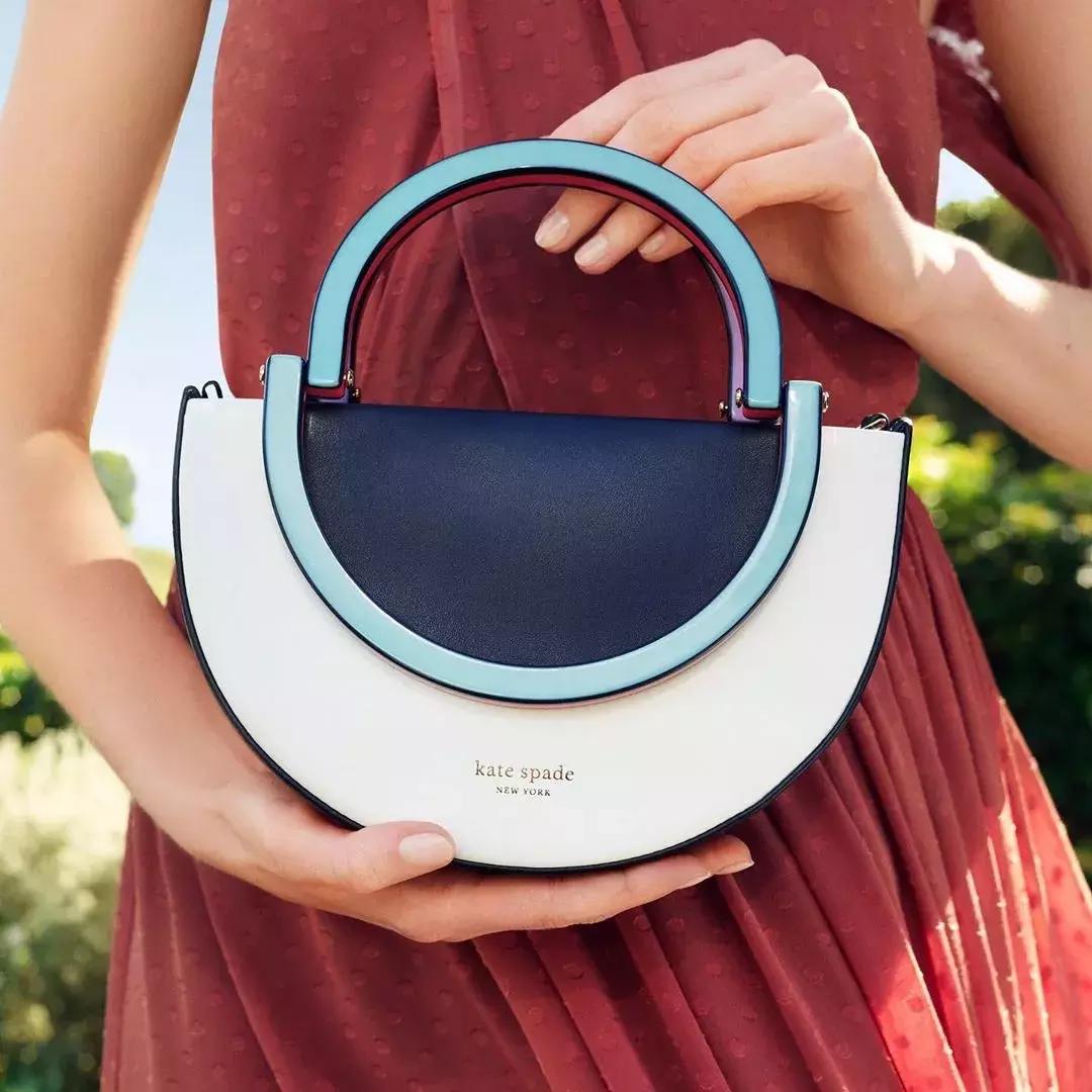 品牌女包包推荐网红款2022年新款,最近两年流行的包包品牌