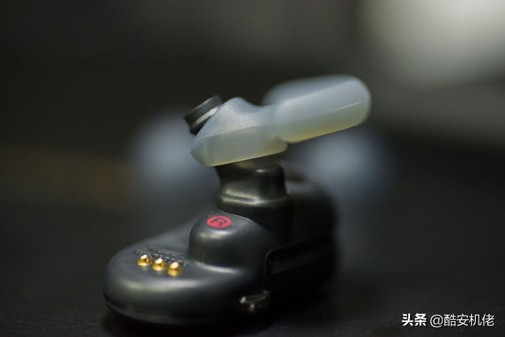 索尼降噪豆wf-1000xm4换电池,索尼wf1000xm4无线降噪耳机简评